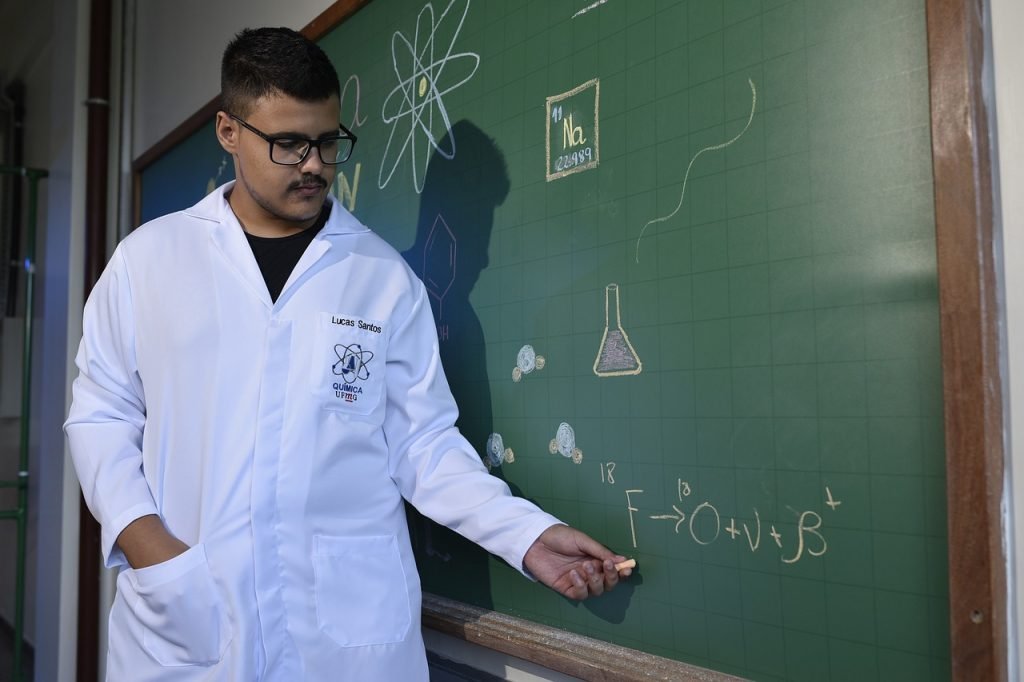 teacher-5499177_1280